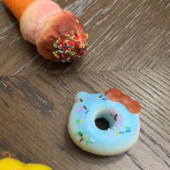 Bundle of 15 squishes - Picture 11 of 17